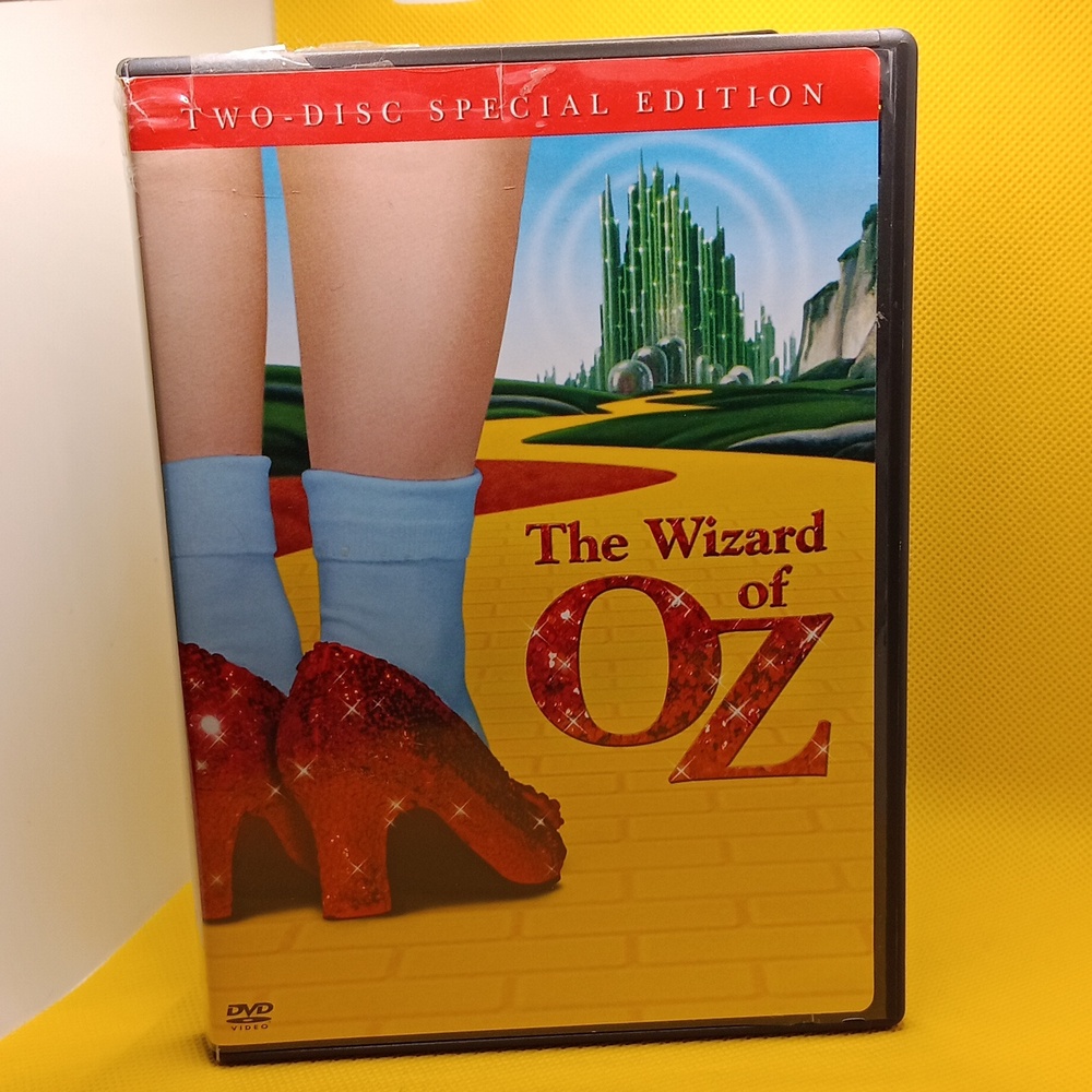 The Wizard of Oz DVD -2 disc special edition-used open